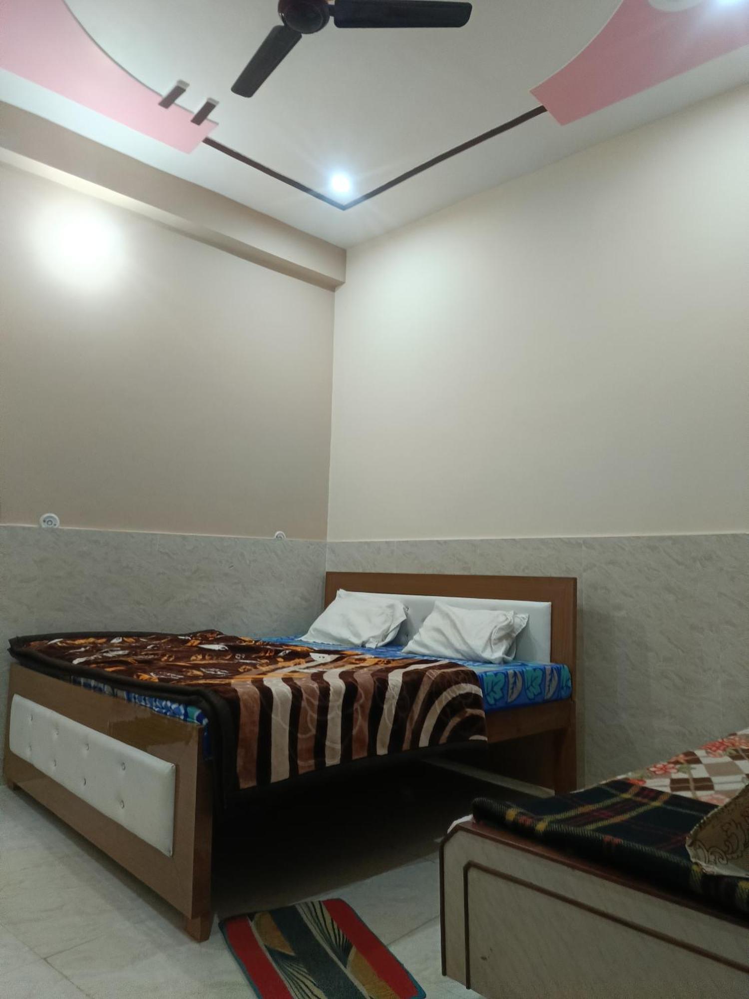 Shree Hari Guest House Ayodhya Esterno foto